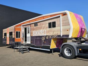 P 280 + trailer  - 2 X SLIDE OUT / CAMPER / WOHNMOBIL